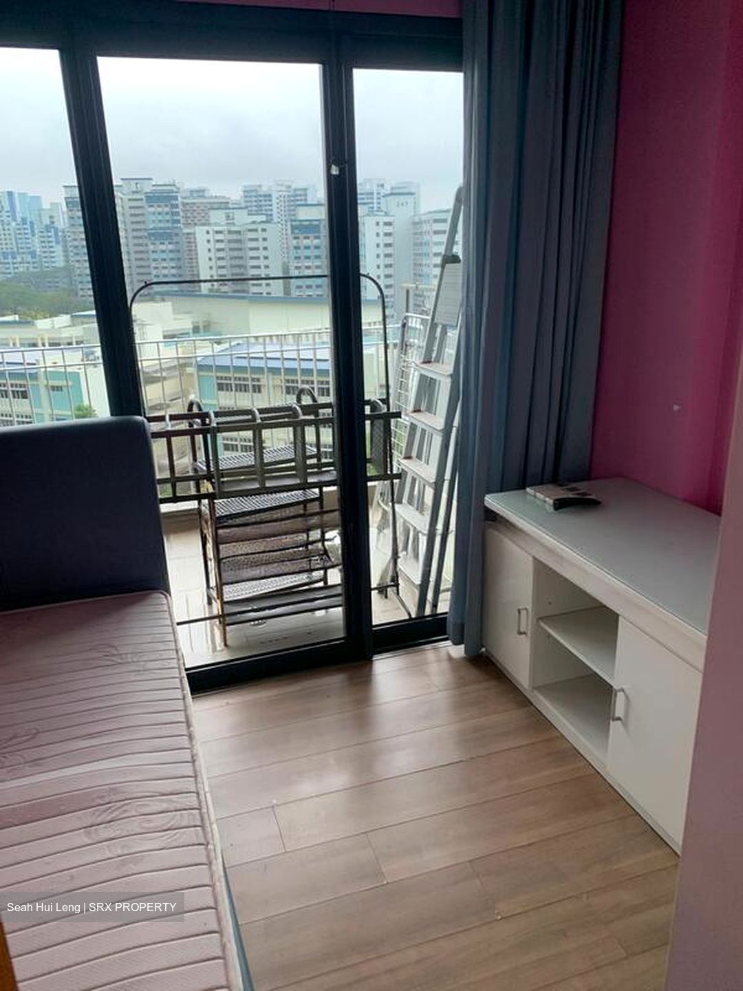 The Lakefront Residences (D22), Condominium #501595901